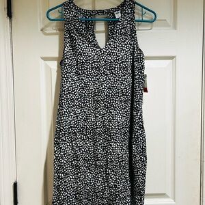 Old Navy Black and White Sleeveless V-Neck Midi Dress